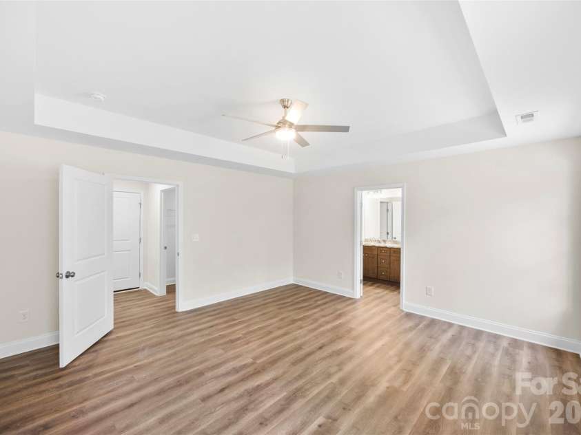 872 Roxboro Drive, Mount Gilead, NC 27306.  MLS# CAR4365585, YatesRealty ID 10570. 