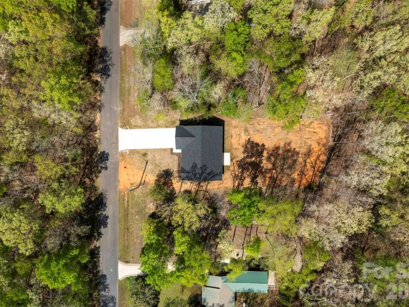 872 Roxboro Drive, Mount Gilead, NC 27306.  MLS# CAR4365585, YatesRealty ID 10570. 