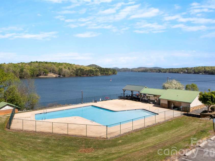 872 Roxboro Drive, Mount Gilead, NC 27306.  MLS# CAR4365585, YatesRealty ID 10570. 