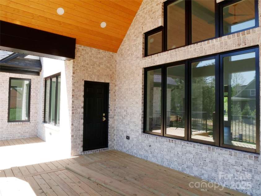 3500 Manna Lane, Mount Holly, NC 28120.  MLS# CAR4242050, YatesRealty ID 10572. 