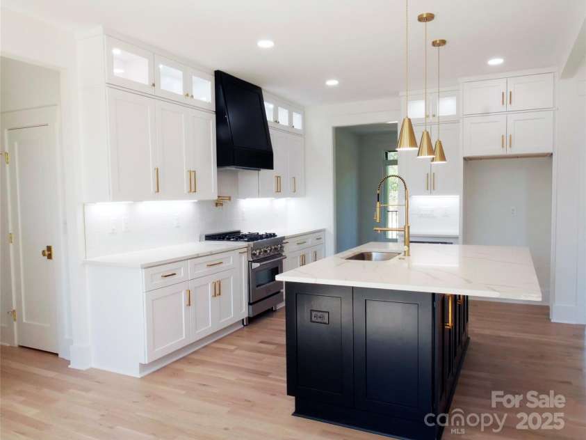 3500 Manna Lane, Mount Holly, NC 28120.  MLS# CAR4242050, YatesRealty ID 10572. 
