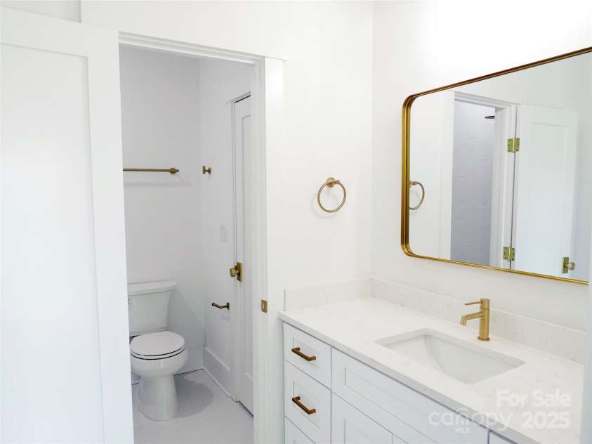 3500 Manna Lane, Mount Holly, NC 28120.  MLS# CAR4242050, YatesRealty ID 10572. 