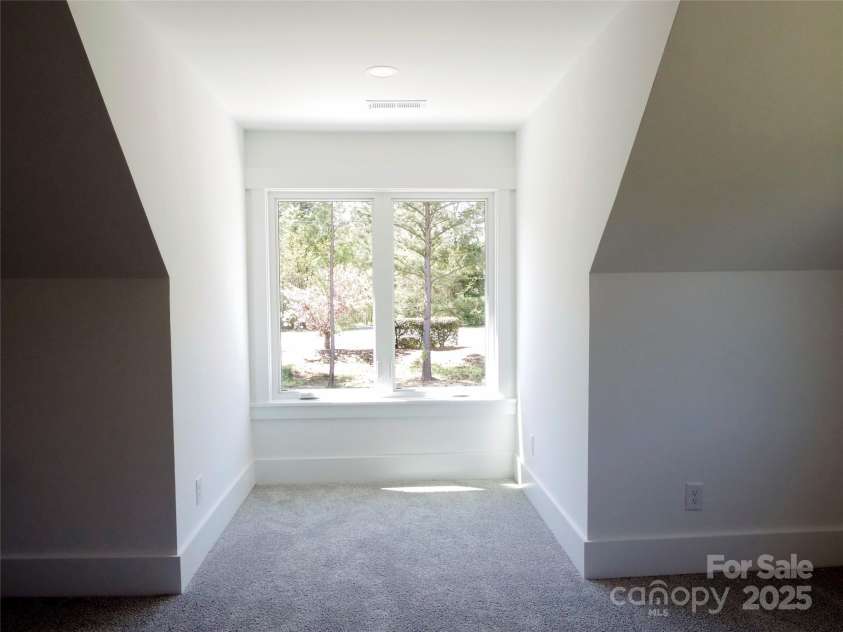 3500 Manna Lane, Mount Holly, NC 28120.  MLS# CAR4242050, YatesRealty ID 10572. 