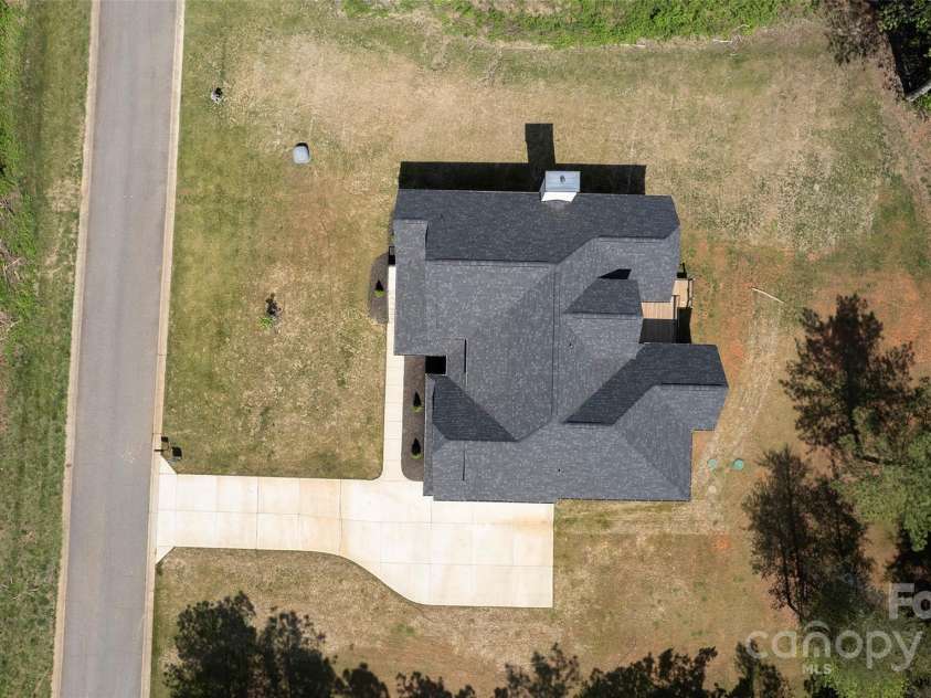 3500 Manna Lane, Mount Holly, NC 28120.  MLS# CAR4242050, YatesRealty ID 10572. 