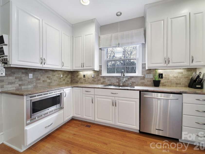 450 Serendipity Drive, Fort Mill, SC 29708.  MLS# CAR4342819, YatesRealty ID 10572. 