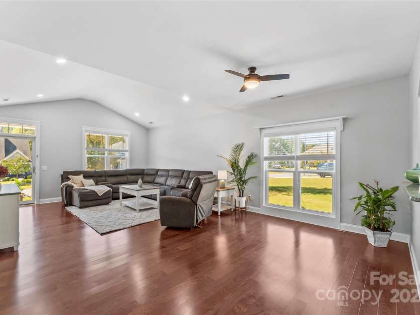 3157 Delaware Drive, Denver, NC 28037.  MLS# CAR4192113, YatesRealty ID 10575. 