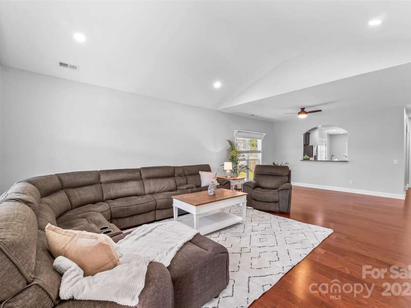 3157 Delaware Drive, Denver, NC 28037.  MLS# CAR4192113, YatesRealty ID 10575. 