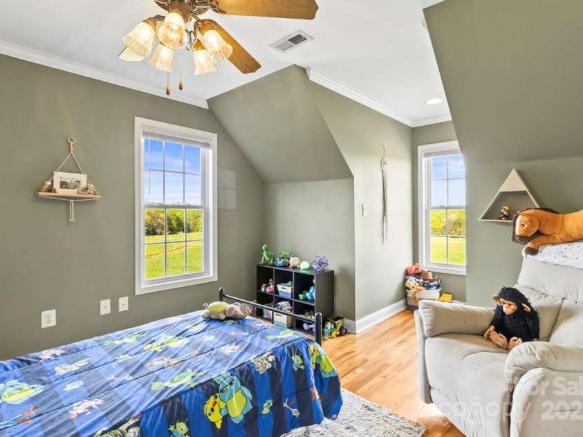 3300 Paul Heavner Lane, Lincolnton, NC 28092.  MLS# CAR4248315, YatesRealty ID 10576. 