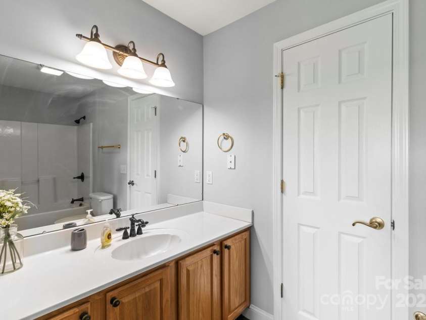 3300 Paul Heavner Lane, Lincolnton, NC 28092.  MLS# CAR4248315, YatesRealty ID 10576. 