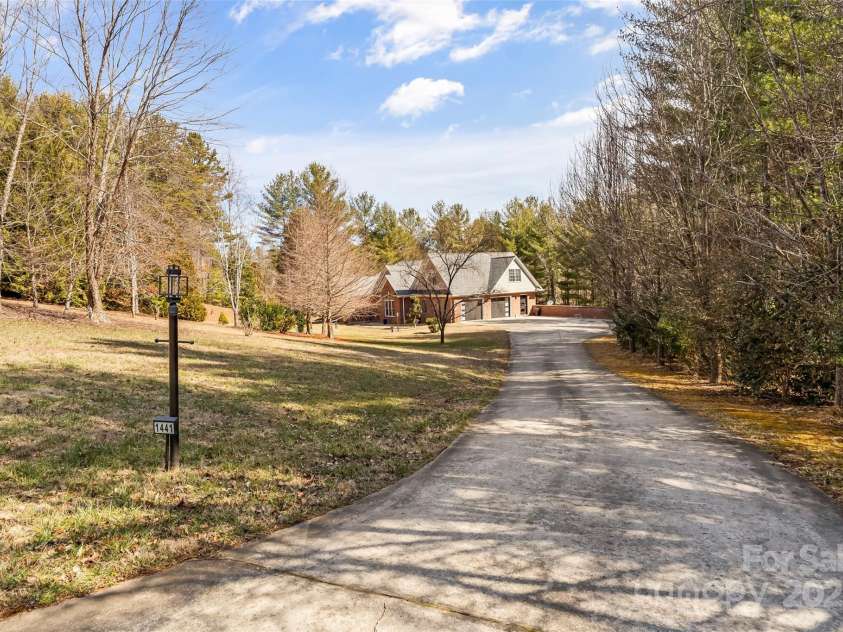1441 Southpointe Drive, Morganton, NC 28655.  MLS# CAR4226820, YatesRealty ID 10578. 