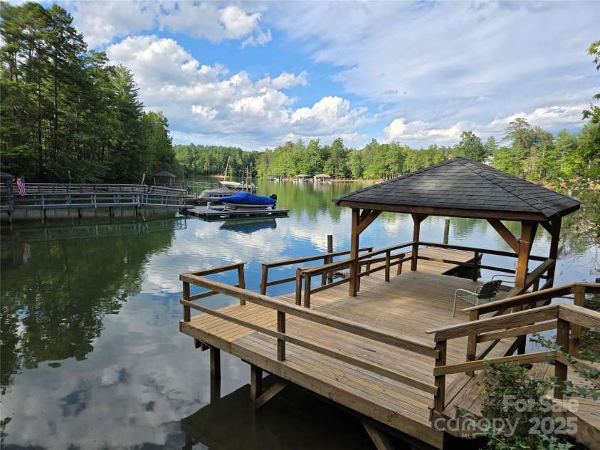 1441 Southpointe Drive, Morganton, NC 28655.  MLS# CAR4226820, YatesRealty ID 10578. 