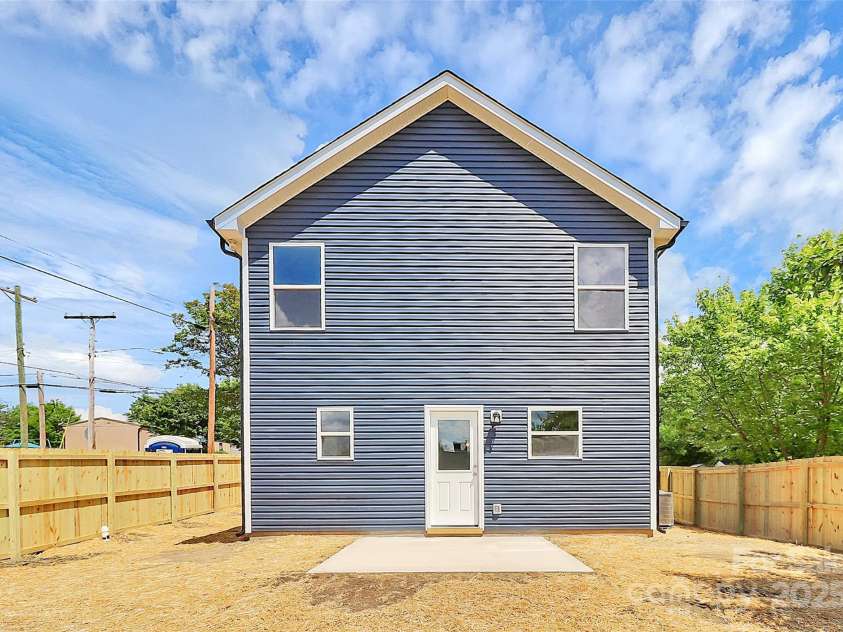 230 Georgia Street, Concord, NC 28025.  MLS# CAR4225492, YatesRealty ID 10578. 