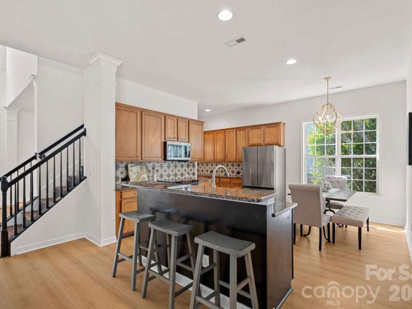 17747 North Shore Circle, Cornelius, NC 28031.  MLS# CAR4365977, YatesRealty ID 10579. 