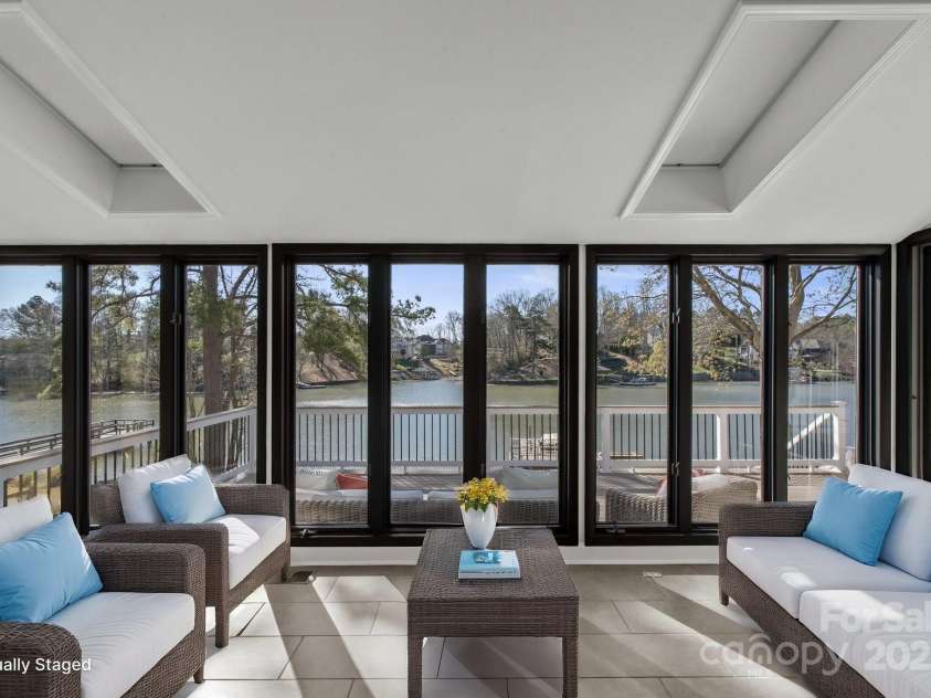 7326 Elmwood Lane, Denver, NC 28037.  MLS# CAR4238005, YatesRealty ID 10579. ARTIFICIALLY STAGED