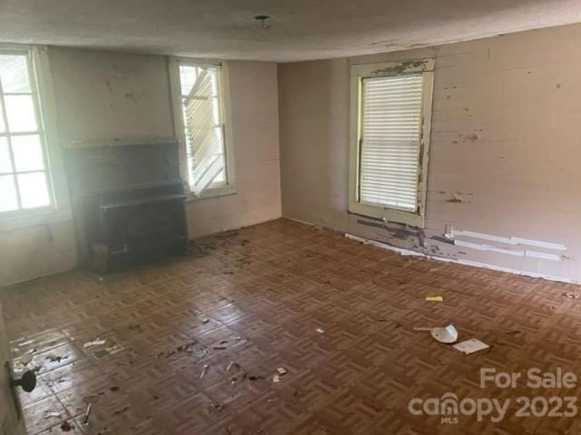 1833 Kiser Road, Lincolnton, NC 28092.  MLS# CAR4076336, YatesRealty ID 1058. 