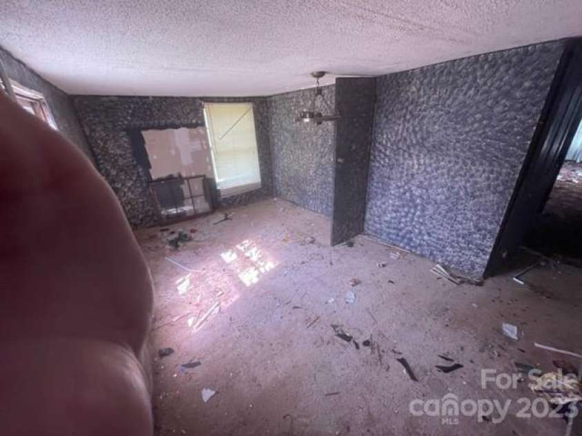 1833 Kiser Road, Lincolnton, NC 28092.  MLS# CAR4076336, YatesRealty ID 1058. 