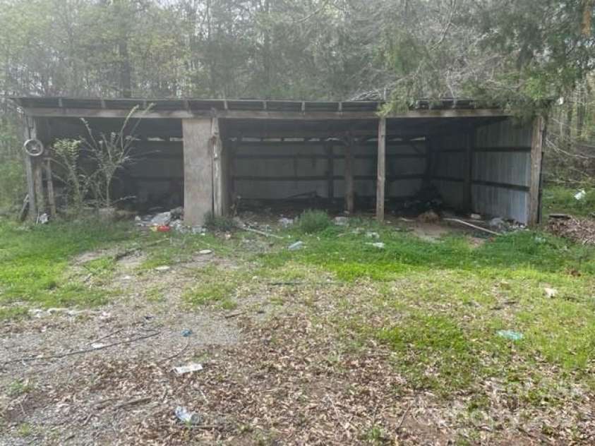 1833 Kiser Road, Lincolnton, NC 28092.  MLS# CAR4076336, YatesRealty ID 1058. 