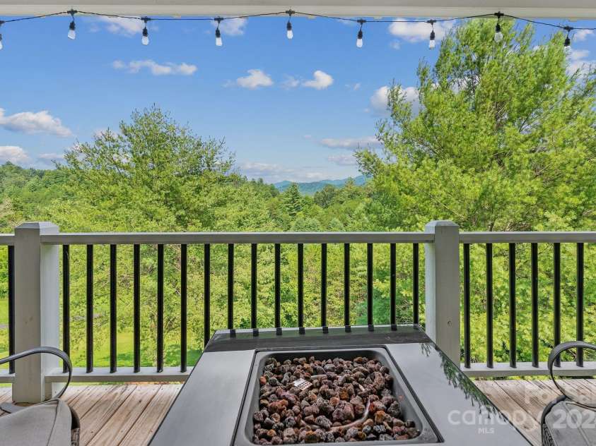 107 Clear View Drive, Mars Hill, NC 28754.  MLS# CAR4170312, YatesRealty ID 10580. Incredible East Facing Views