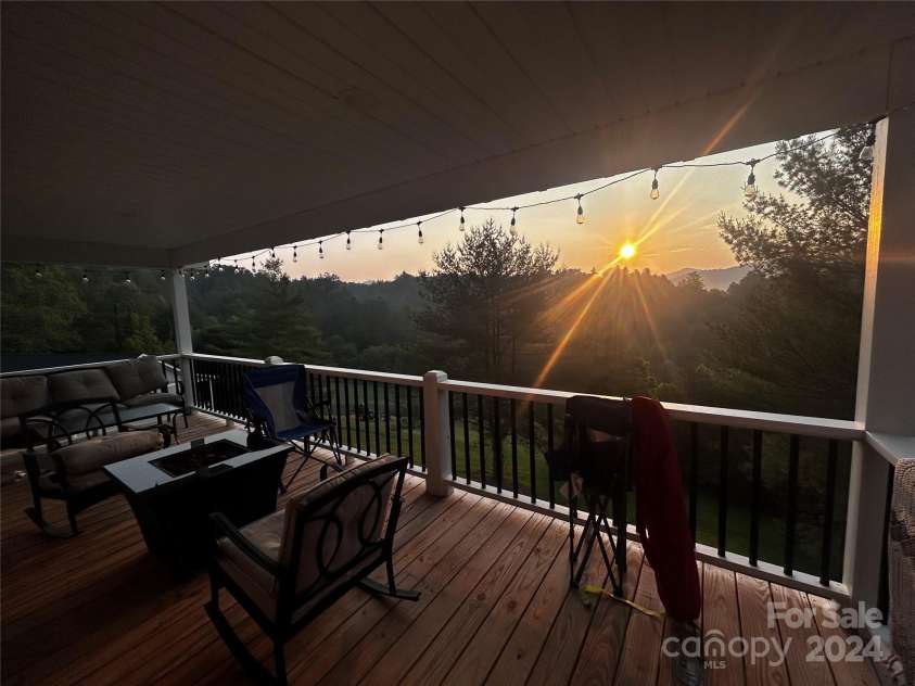 107 Clear View Drive, Mars Hill, NC 28754.  MLS# CAR4170312, YatesRealty ID 10580. Watch the sunrise!