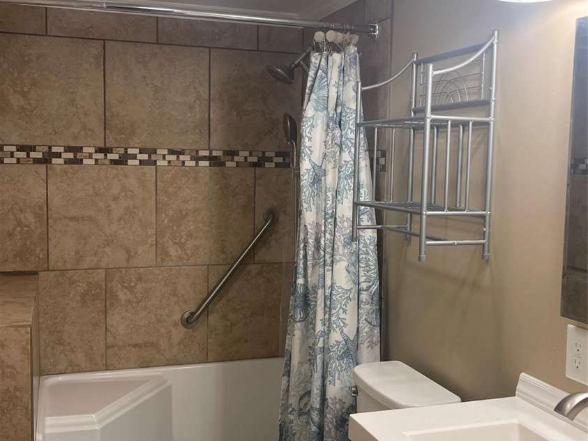 485 Harper Miller Drive, Cleveland, NC 27013.  MLS# CAR4231212, YatesRealty ID 10582. 2ND REMODELED BATHROOM