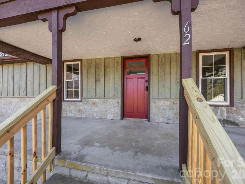 62 Mitchell Street, Canton, NC 28716.  MLS# CAR4338077, YatesRealty ID 10582. 