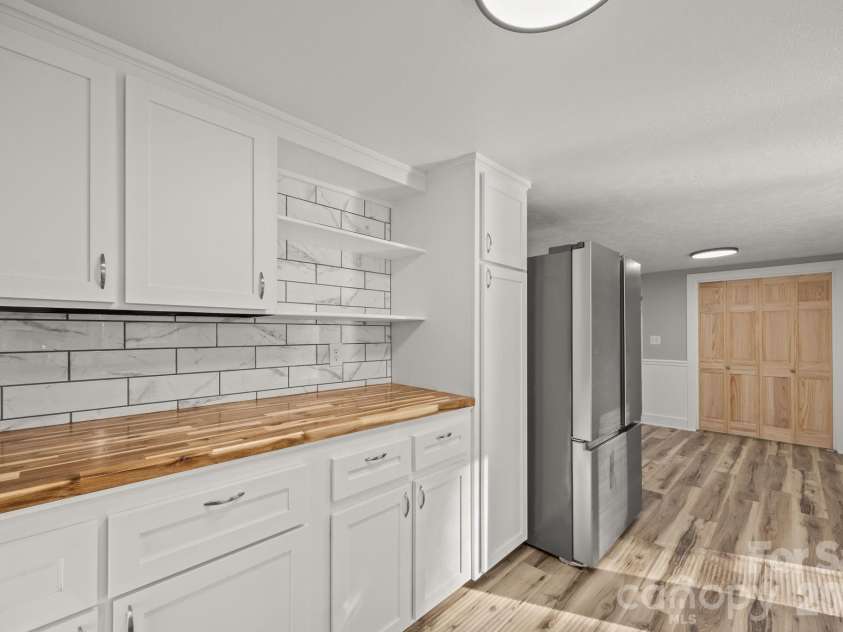 62 Mitchell Street, Canton, NC 28716.  MLS# CAR4338077, YatesRealty ID 10582. 