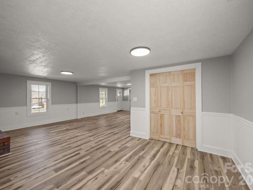 62 Mitchell Street, Canton, NC 28716.  MLS# CAR4338077, YatesRealty ID 10582. 