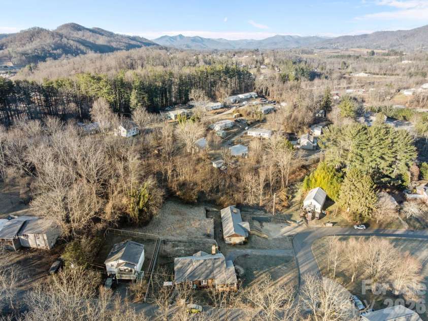 62 Mitchell Street, Canton, NC 28716.  MLS# CAR4338077, YatesRealty ID 10582. 