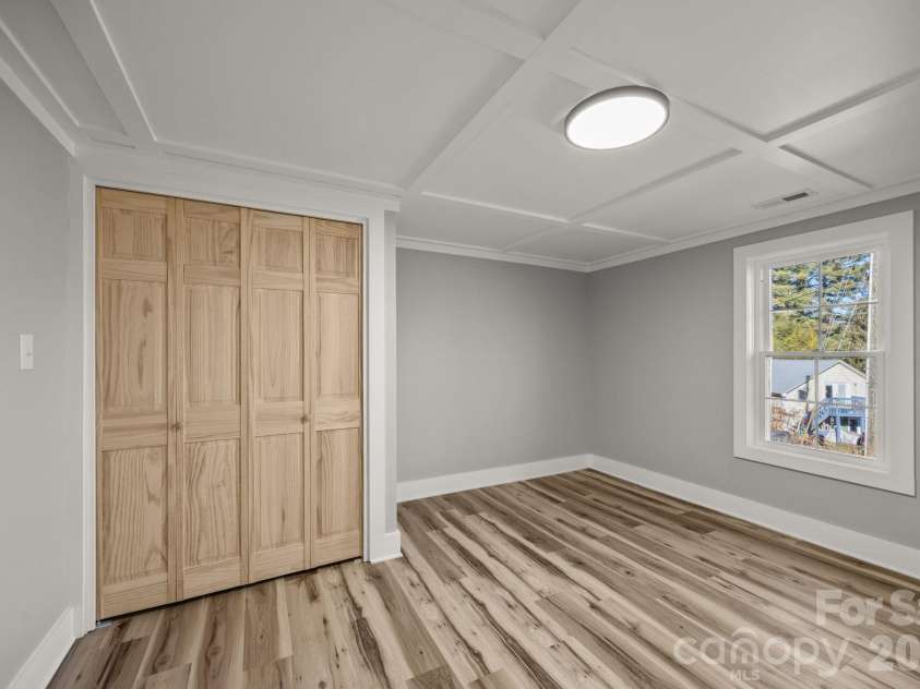 62 Mitchell Street, Canton, NC 28716.  MLS# CAR4338077, YatesRealty ID 10582. 