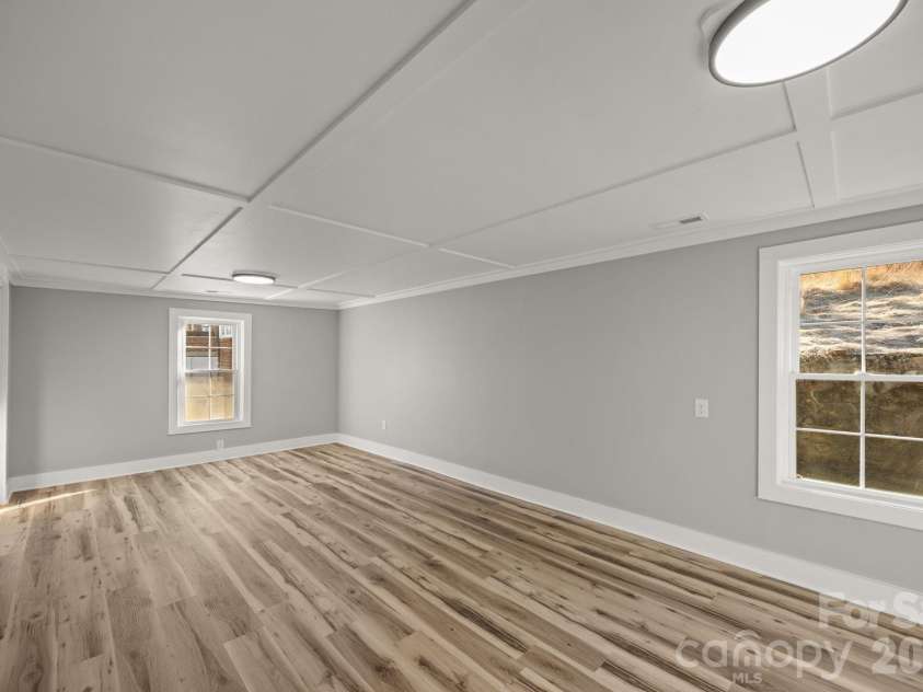 62 Mitchell Street, Canton, NC 28716.  MLS# CAR4338077, YatesRealty ID 10582. 