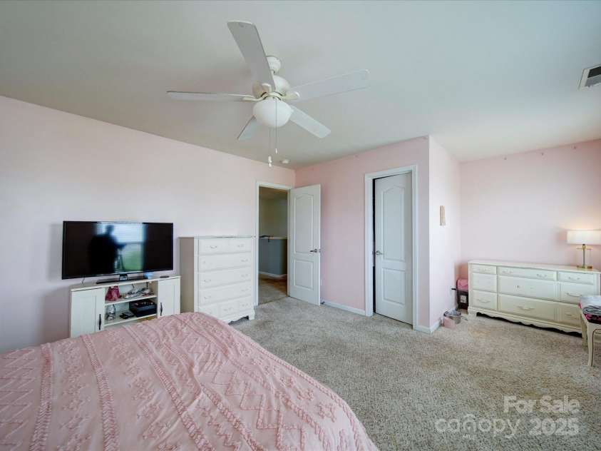 4008 Houndscroft Road, Indian Trail, NC 28079.  MLS# CAR4251235, YatesRealty ID 10583. Second Bedroom Upstairs