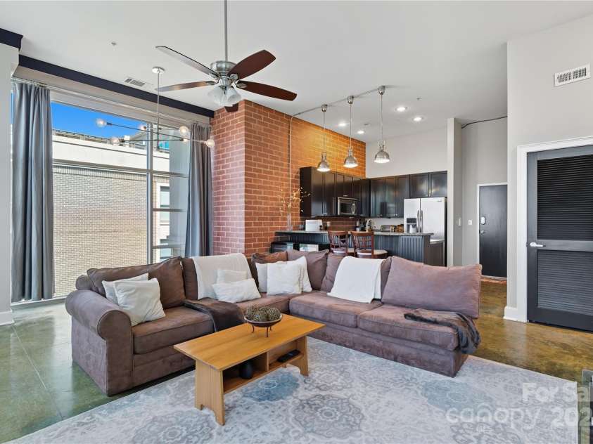 710 Trade Street, Charlotte, NC 28202.  MLS# CAR4304534, YatesRealty ID 10583. 