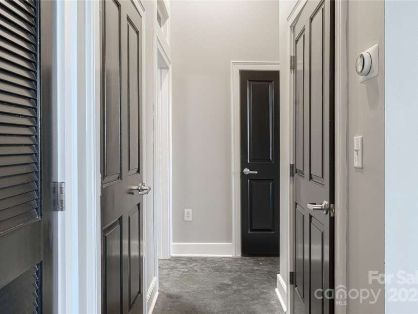 710 Trade Street, Charlotte, NC 28202.  MLS# CAR4304534, YatesRealty ID 10583. 