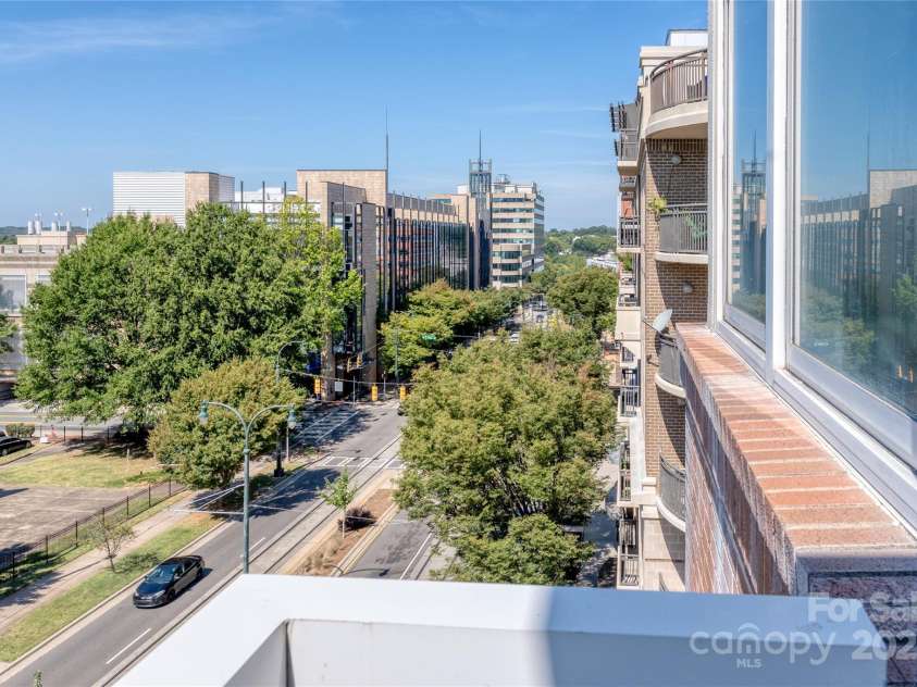 710 Trade Street, Charlotte, NC 28202.  MLS# CAR4304534, YatesRealty ID 10583. 