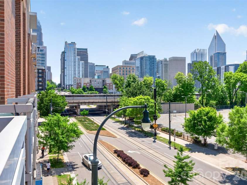 710 Trade Street, Charlotte, NC 28202.  MLS# CAR4362651, YatesRealty ID 10583. 