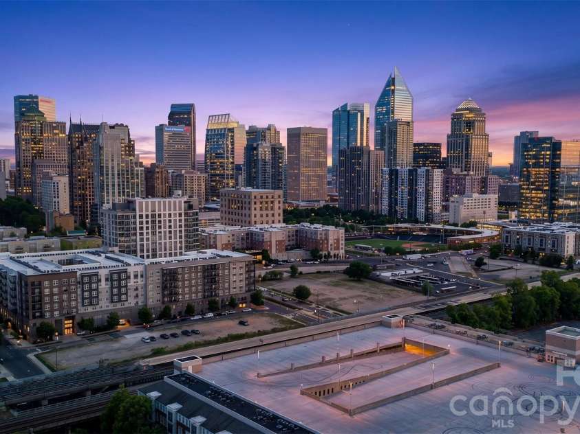 710 Trade Street, Charlotte, NC 28202.  MLS# CAR4362651, YatesRealty ID 10583. 