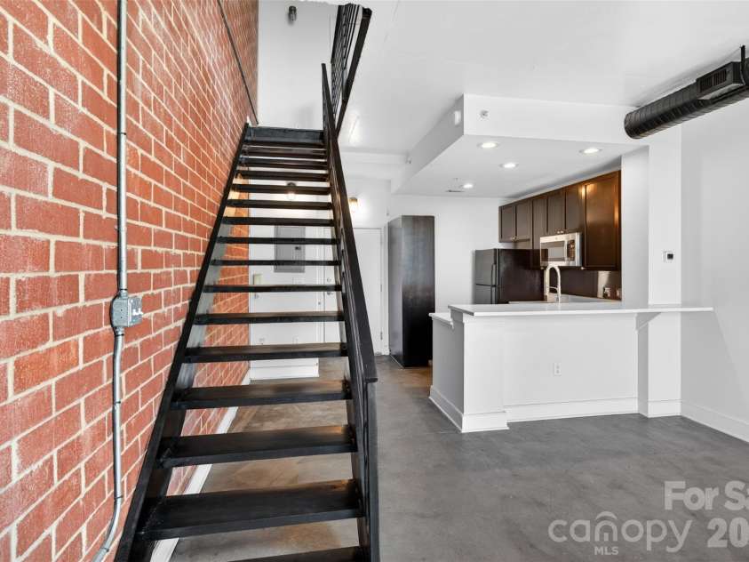 710 Trade Street, Charlotte, NC 28202.  MLS# CAR4362651, YatesRealty ID 10583. 
