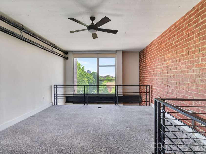 710 Trade Street, Charlotte, NC 28202.  MLS# CAR4362651, YatesRealty ID 10583. 