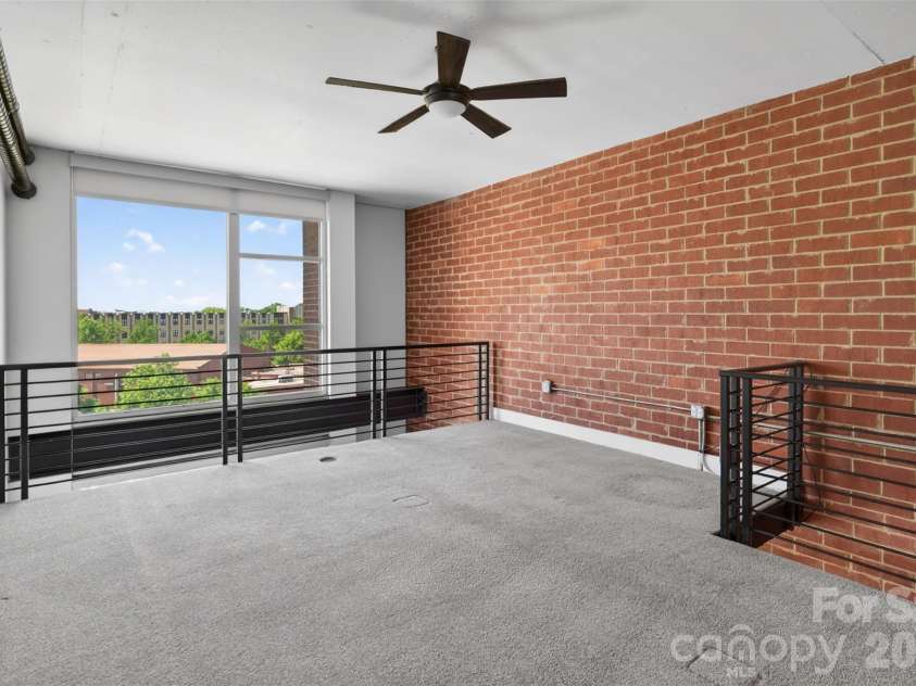 710 Trade Street, Charlotte, NC 28202.  MLS# CAR4362651, YatesRealty ID 10583. 