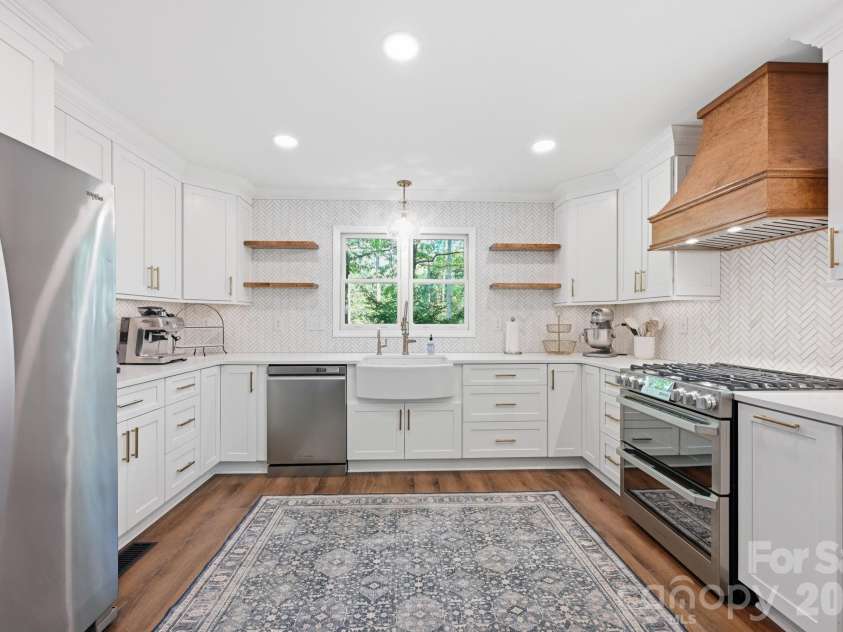 7319 Gilead Road, Huntersville, NC 28078.  MLS# CAR4366265, YatesRealty ID 10584. 