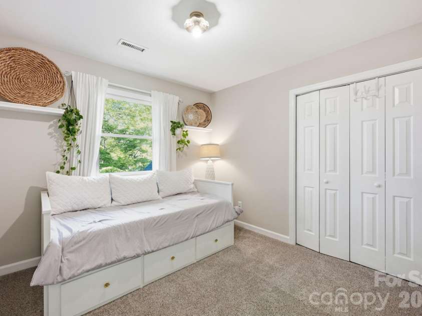 7319 Gilead Road, Huntersville, NC 28078.  MLS# CAR4366265, YatesRealty ID 10584. 