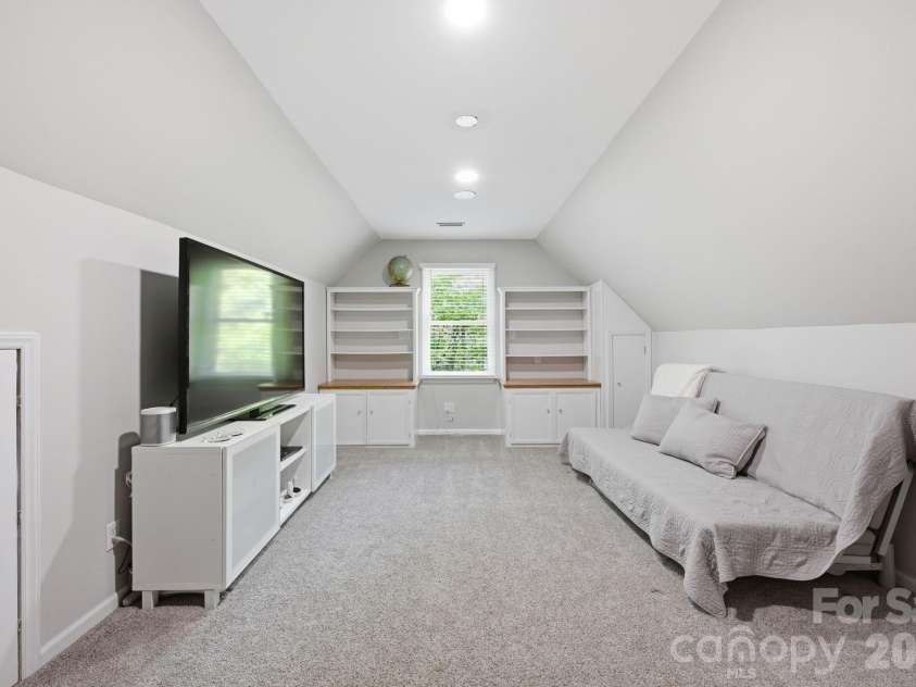 7319 Gilead Road, Huntersville, NC 28078.  MLS# CAR4366265, YatesRealty ID 10584. 