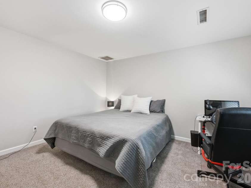7319 Gilead Road, Huntersville, NC 28078.  MLS# CAR4366265, YatesRealty ID 10584. 