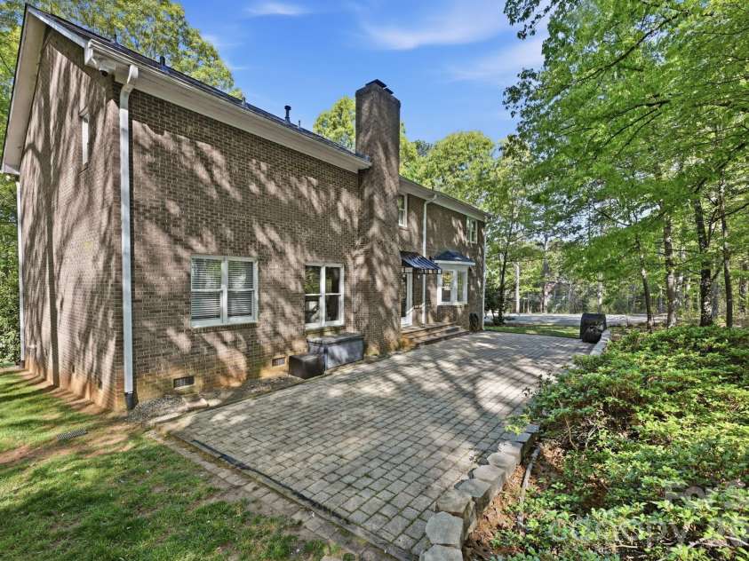 7319 Gilead Road, Huntersville, NC 28078.  MLS# CAR4366265, YatesRealty ID 10584. 