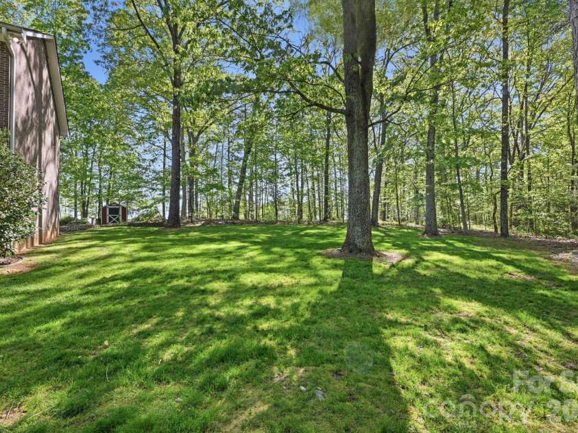 7319 Gilead Road, Huntersville, NC 28078.  MLS# CAR4366265, YatesRealty ID 10584. 