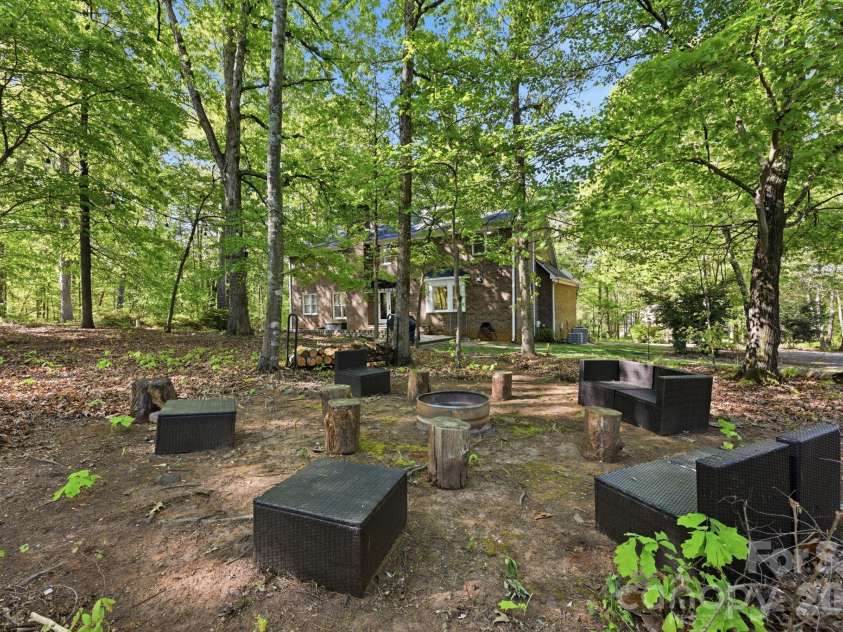 7319 Gilead Road, Huntersville, NC 28078.  MLS# CAR4366265, YatesRealty ID 10584. 