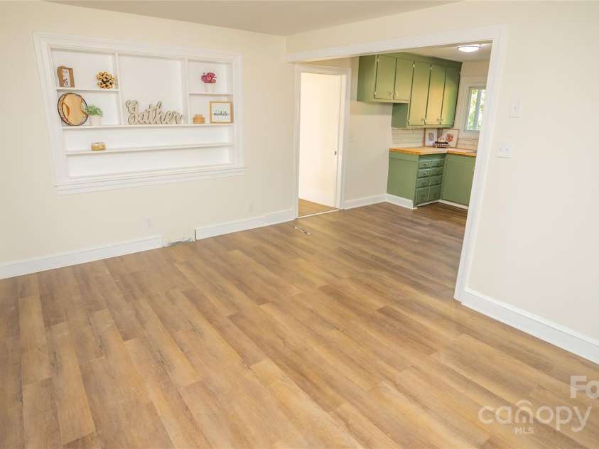 609 Rowan Mills Road, Salisbury, NC 28147.  MLS# CAR4167364, YatesRealty ID 10585. 