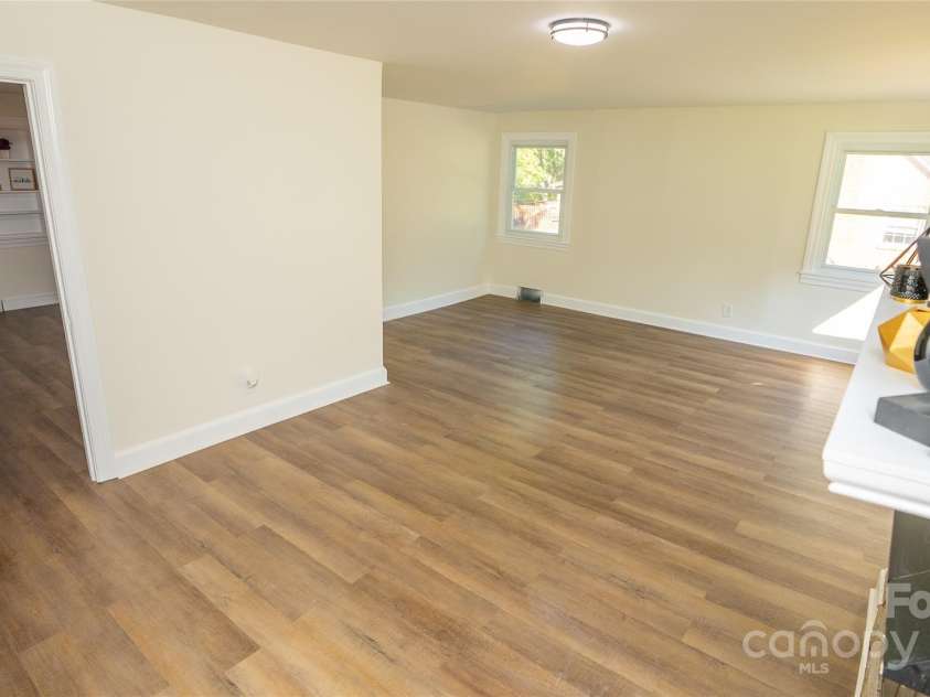 609 Rowan Mills Road, Salisbury, NC 28147.  MLS# CAR4167364, YatesRealty ID 10585. 