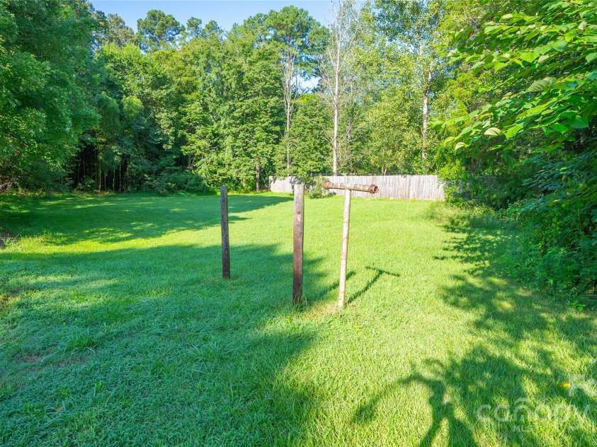 609 Rowan Mills Road, Salisbury, NC 28147.  MLS# CAR4167364, YatesRealty ID 10585. 