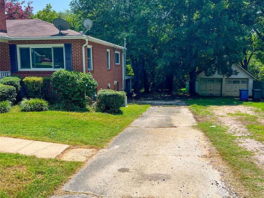 609 Rowan Mills Road, Salisbury, NC 28147.  MLS# CAR4167364, YatesRealty ID 10585. 